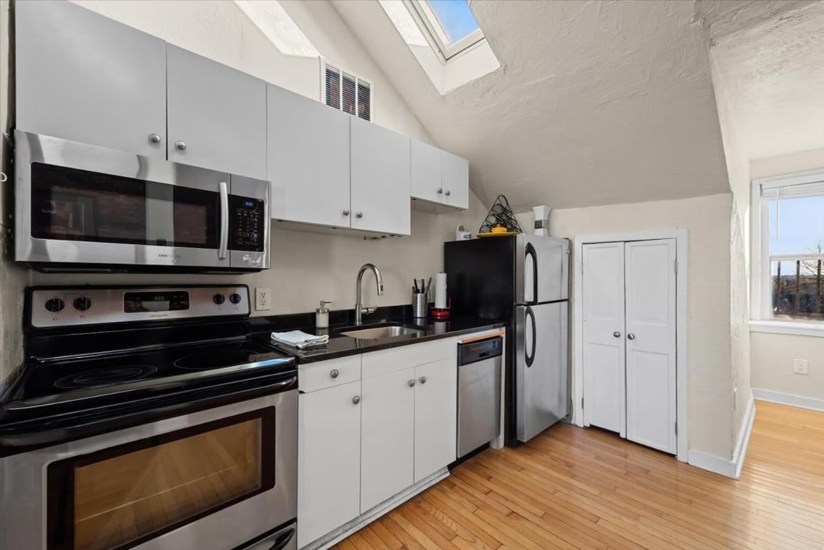 Skyline At Your Door - Studio With A View Pittsburgh Esterno foto
